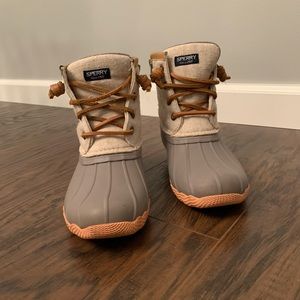 Girls Sperry Saltwater boot!